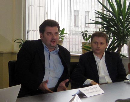 Михаил Петров (слева) и Артем Плетнев (справа)