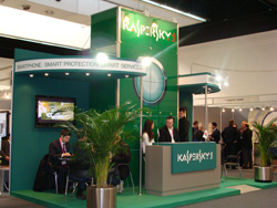 Лаборатория Касперского защищает смартфоны