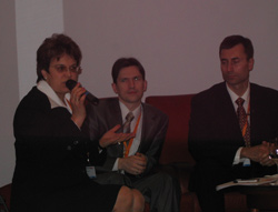 Слева Н.Рубенко (ВымпелКом), справа - Е.Соломатин