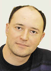 Дмитрий КУРАПЕЕВ