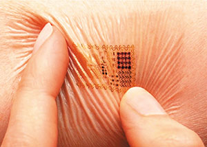 Сенсор, имплантированный на кожу человека (изображение с сайта http://www.corvallisadvocate.com/)
