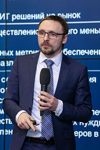 Антон Павленко, Accenture