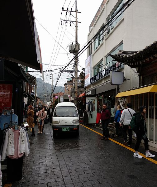 Станции сотовой связи на улицах Сеула