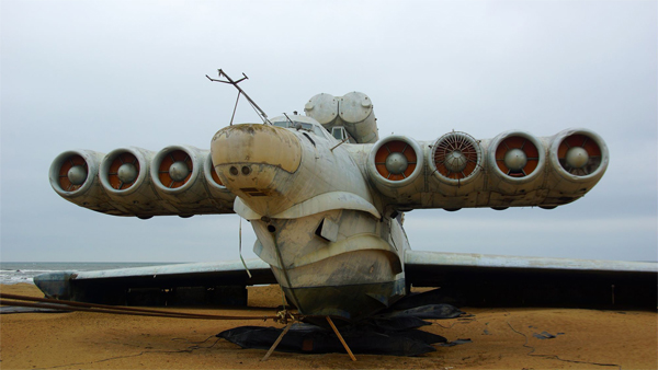 Ракетоносец-экраноплан "Лунь" Ракетоносец-экраноплан "Лунь"