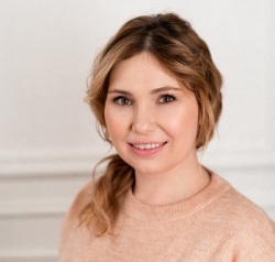 Анна  КОМША, фото